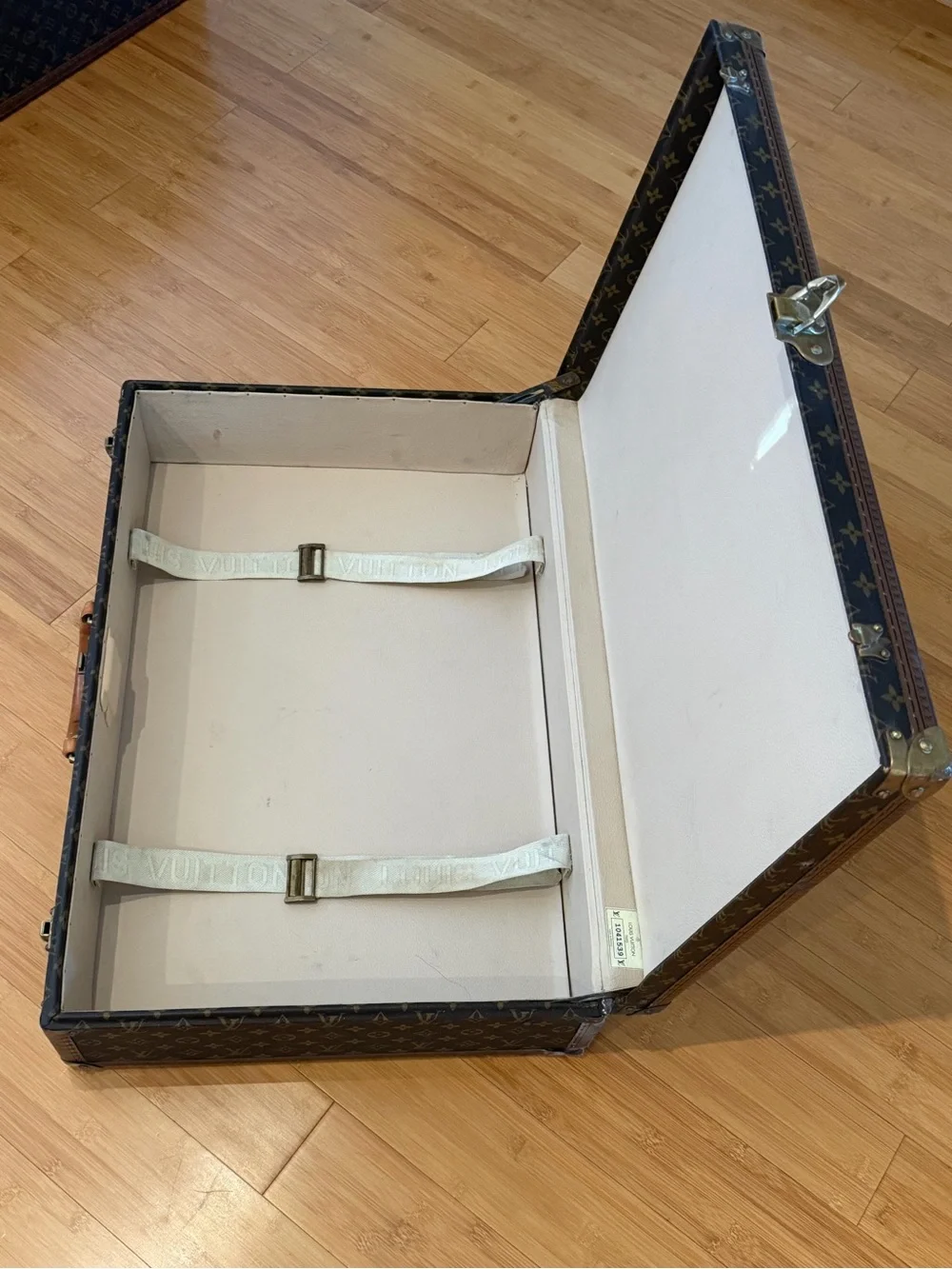 Louis Vuitton authentic louis